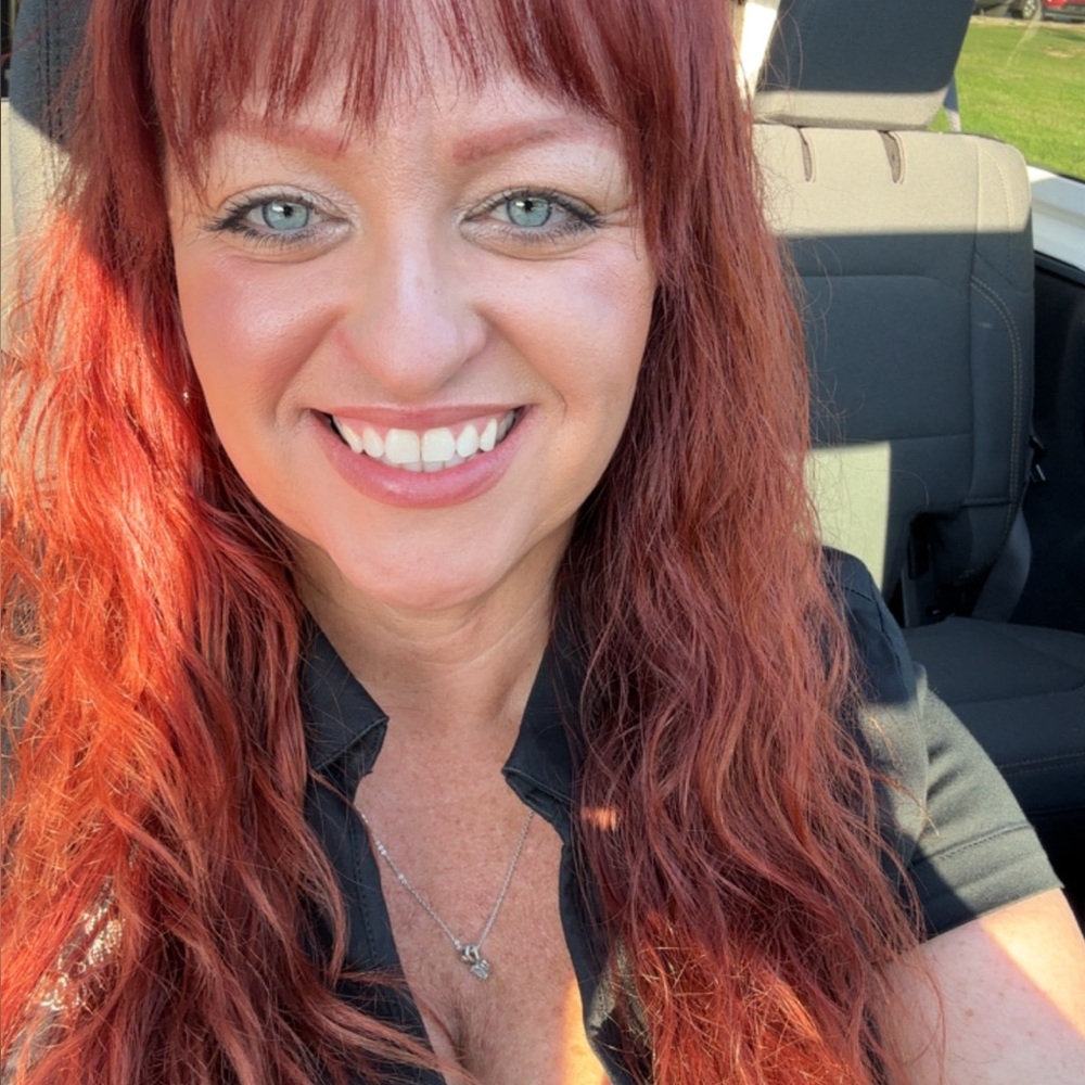 Meet your Posher, Lori